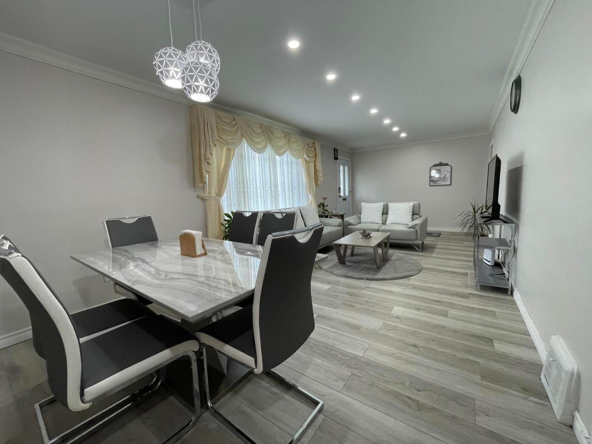 Luxurious Cozy House In Bluffs With Lake View Villa Toronto Esterno foto